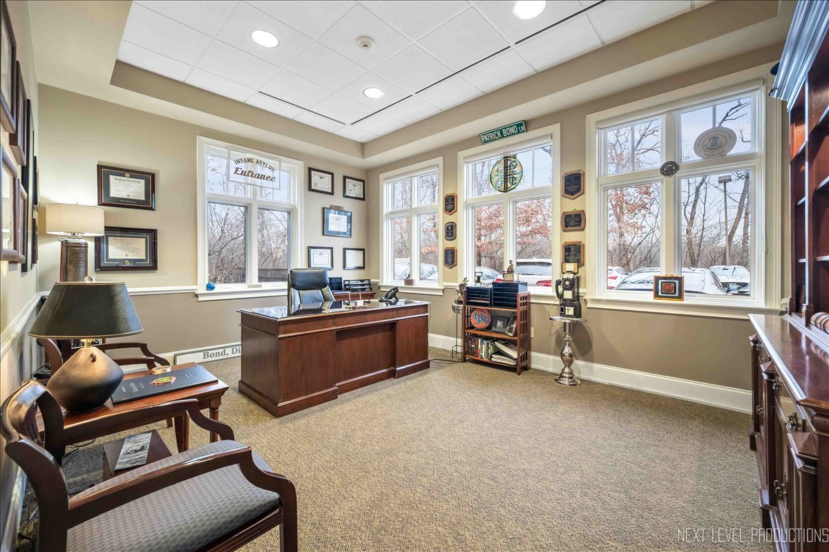 400 Knoll Street #C, Wheaton, IL 60187