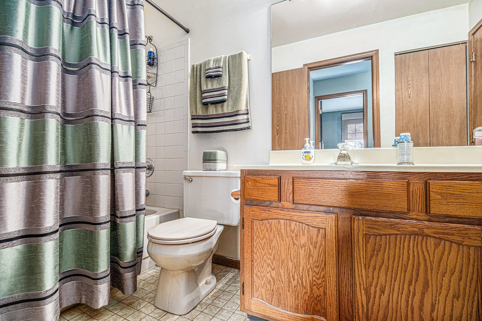 1279 Bison Trail, Carol Stream, IL 60188