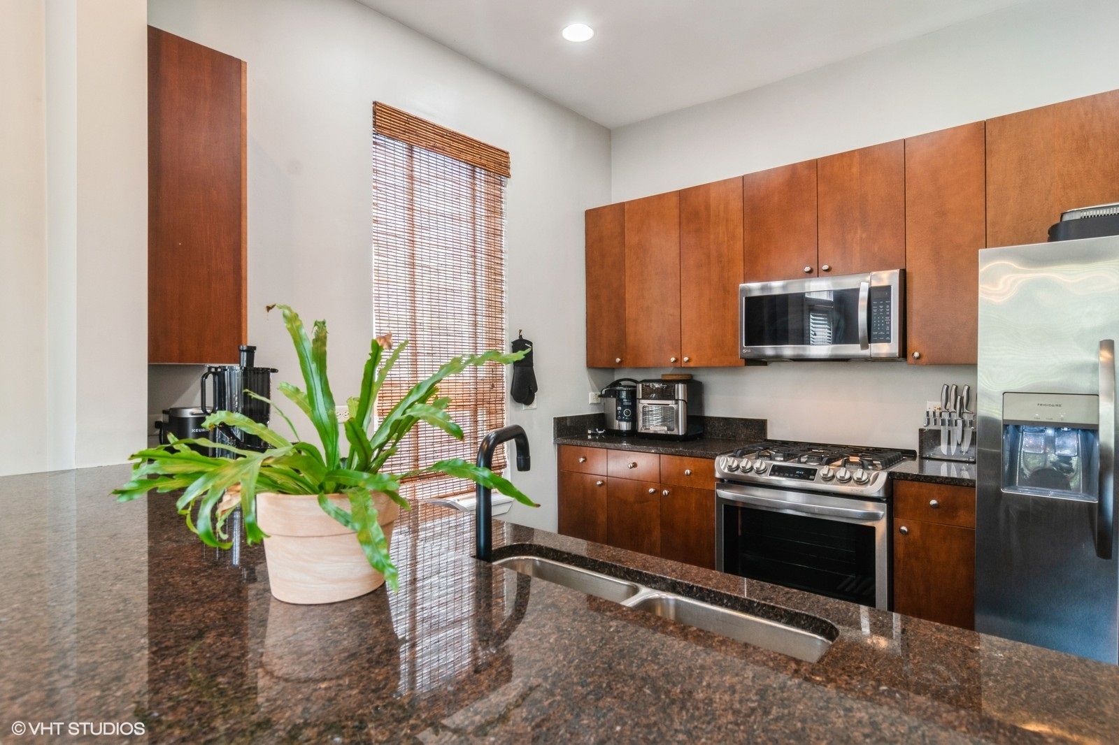 6201 S Drexel Avenue, Chicago, IL 60637