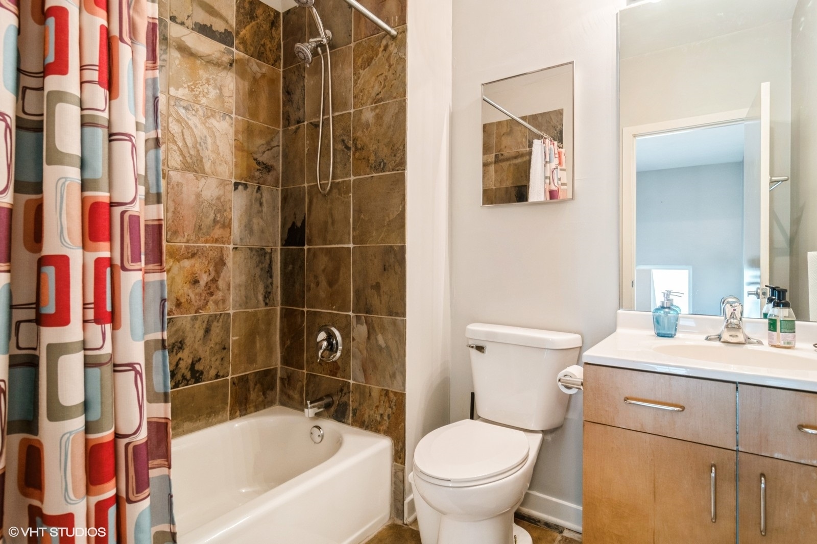 6201 S Drexel Avenue, Chicago, IL 60637