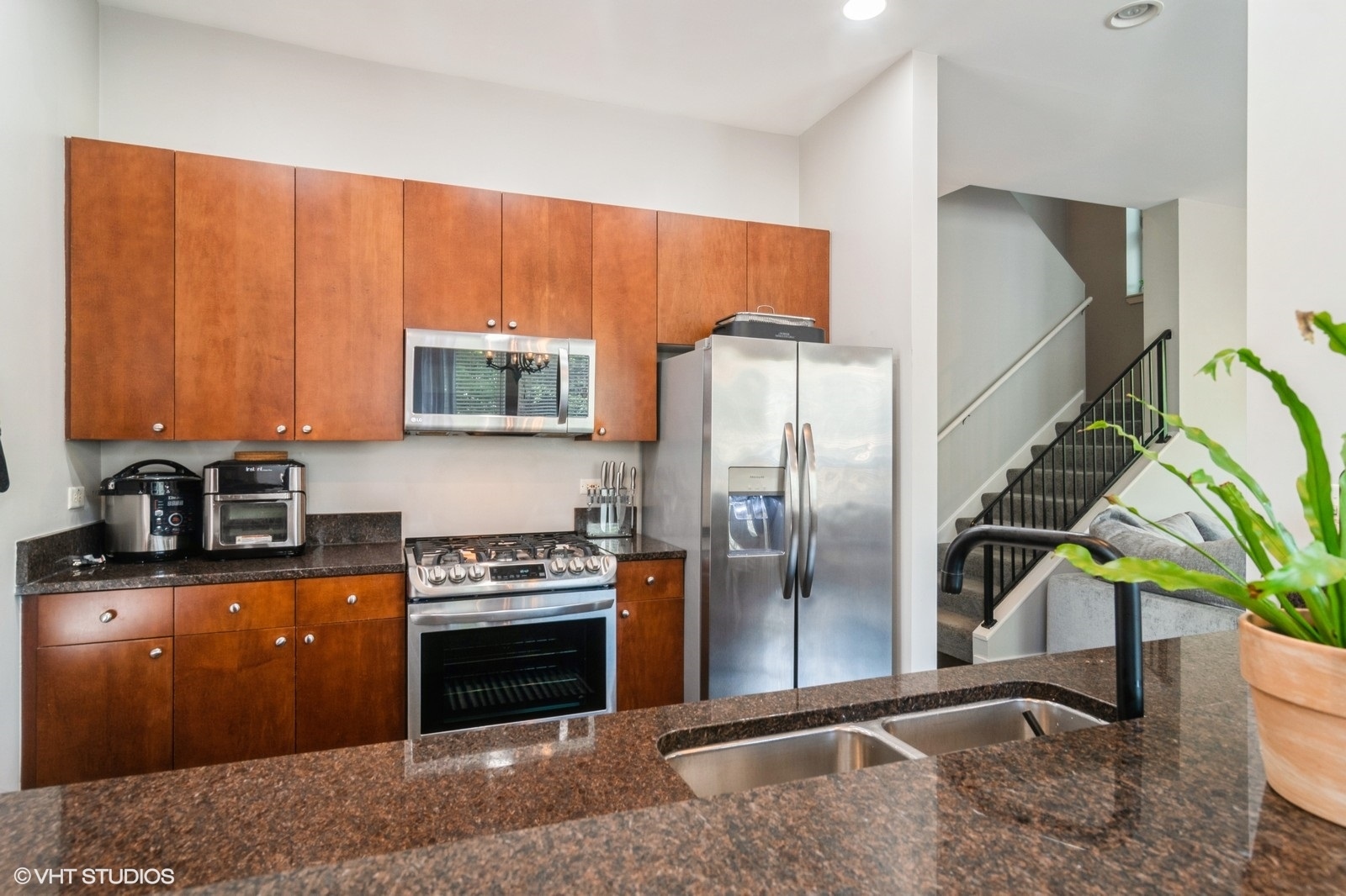 6201 S Drexel Avenue, Chicago, IL 60637