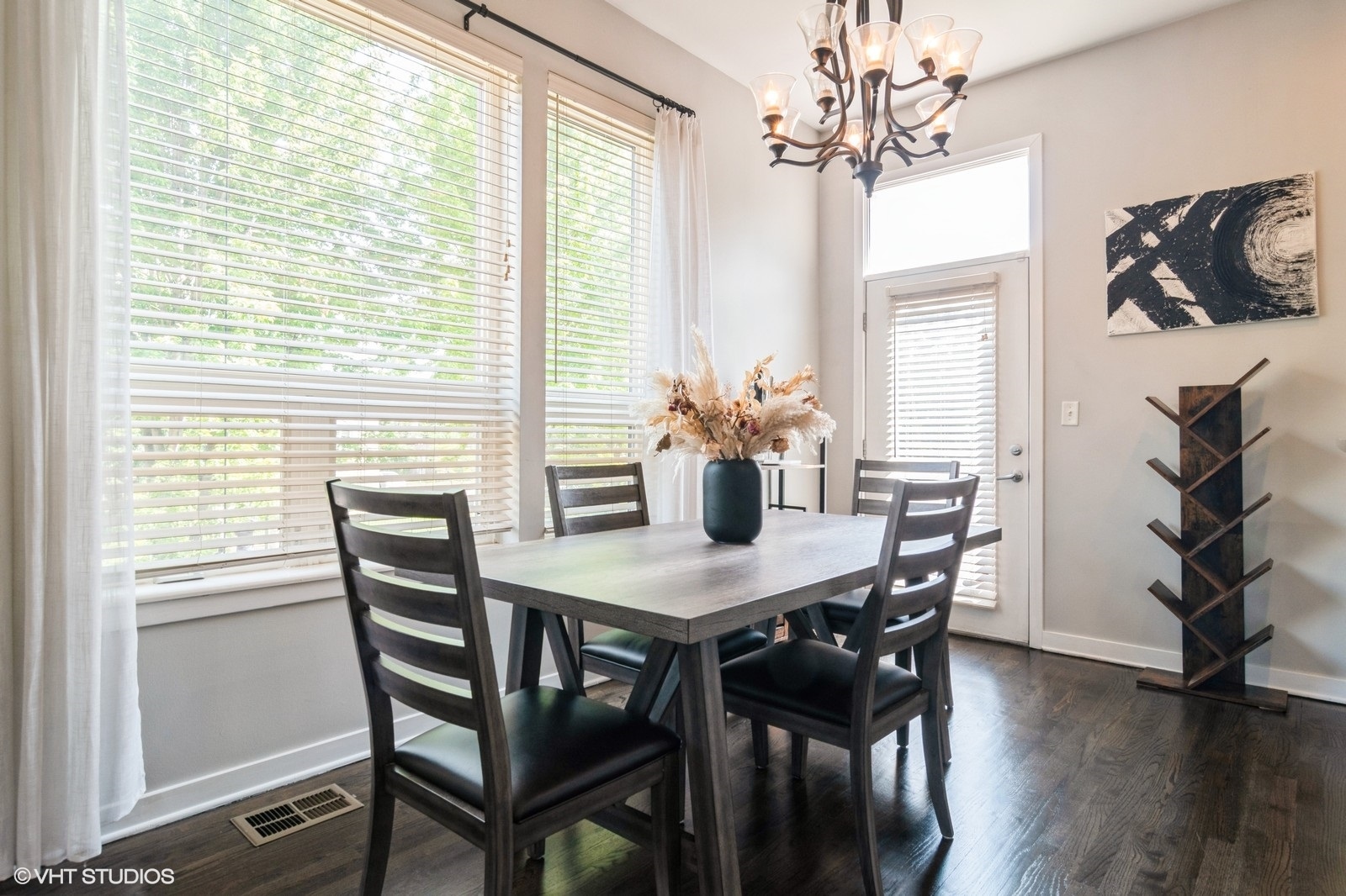 6201 S Drexel Avenue, Chicago, IL 60637