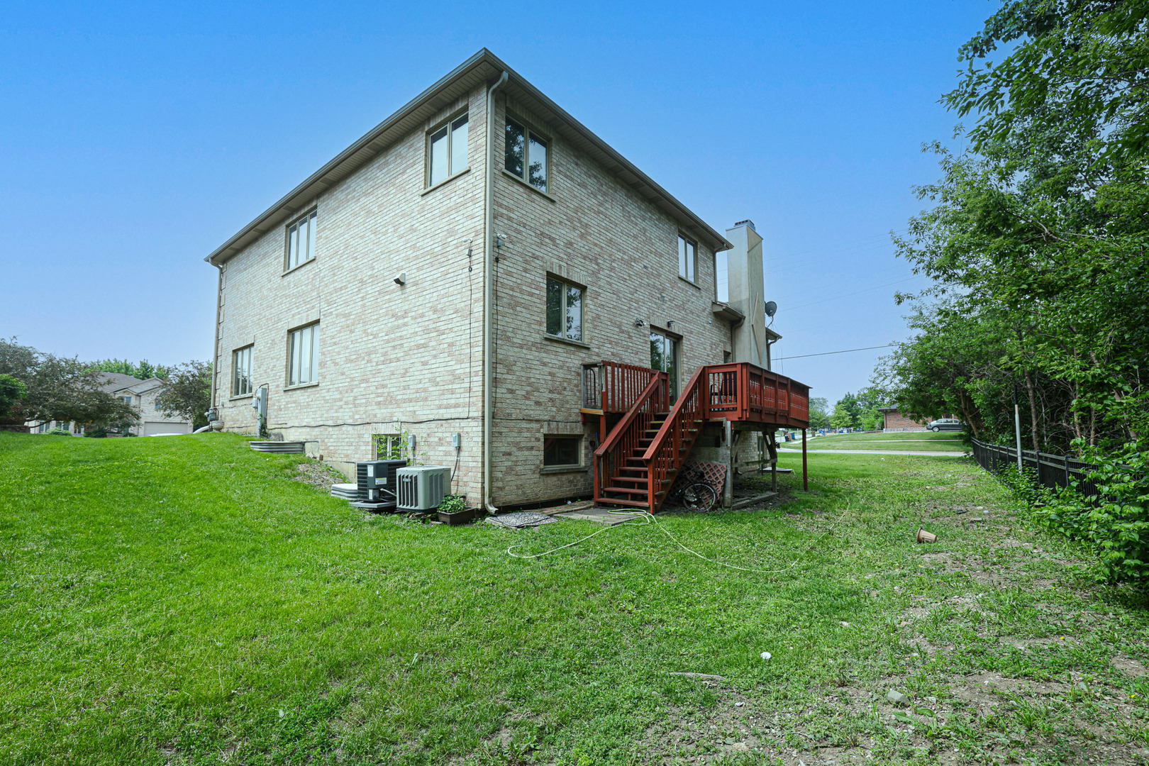 200 Ahmed Court, Glendale Heights, IL 60139