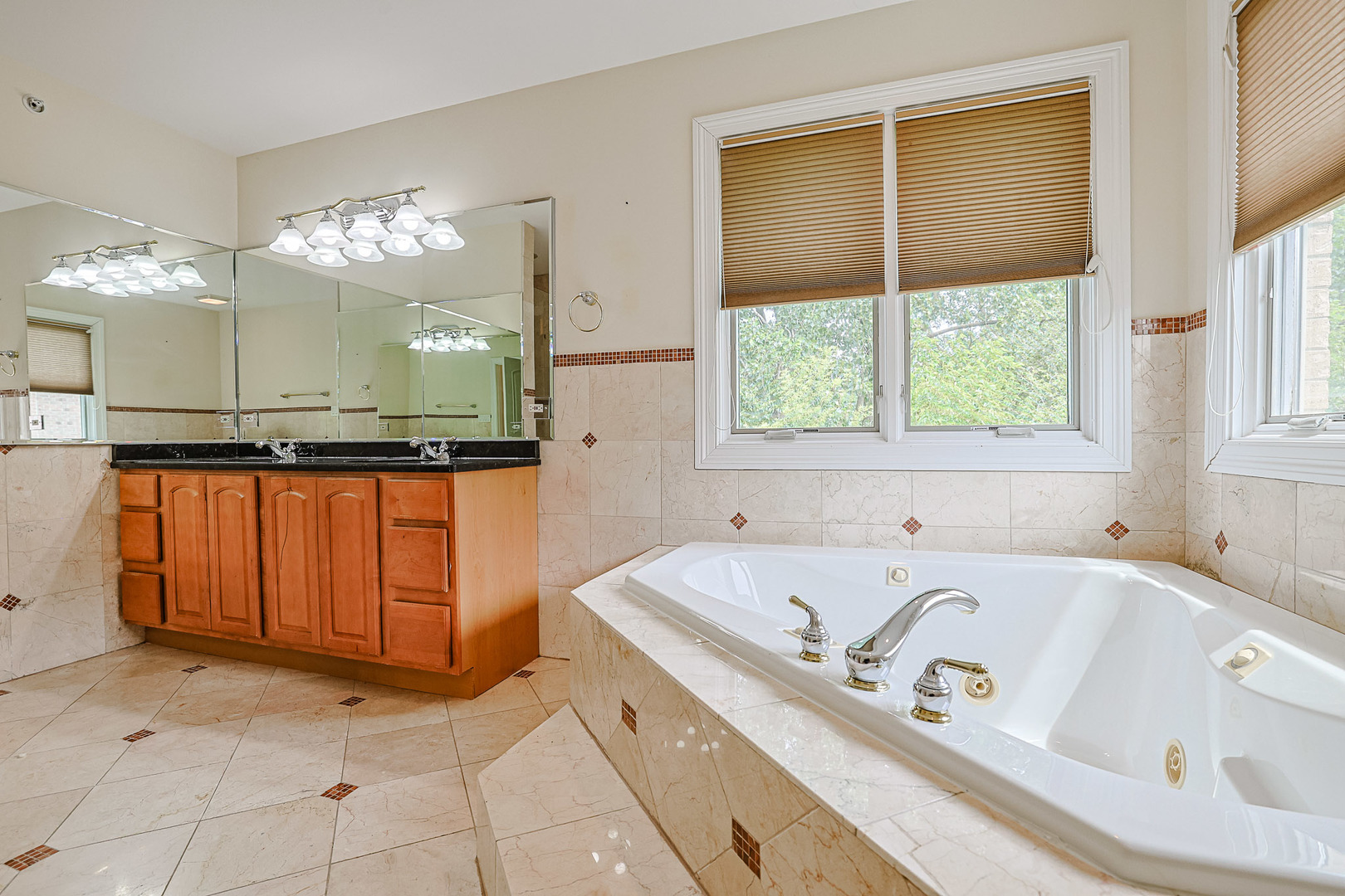 200 Ahmed Court, Glendale Heights, IL 60139