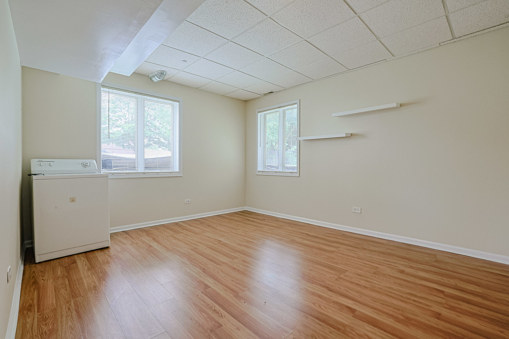 200 Ahmed Court, Glendale Heights, IL 60139