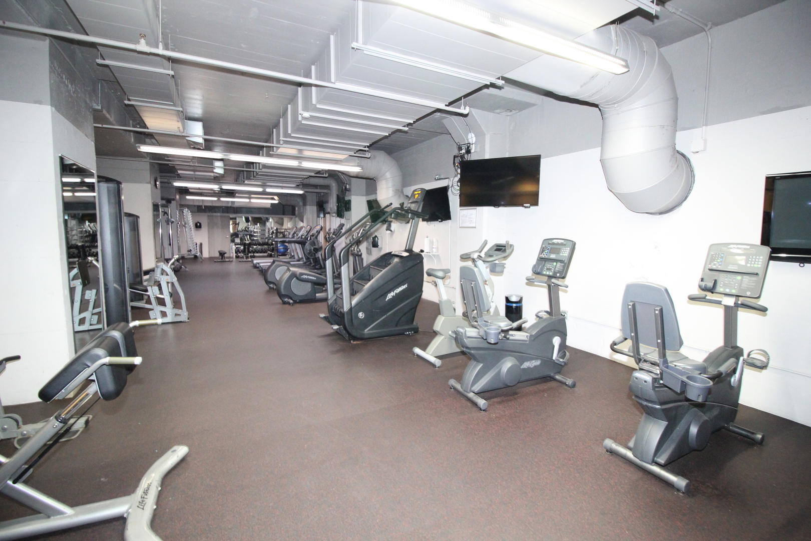 565 W Quincy Street #912, Chicago, IL 60661