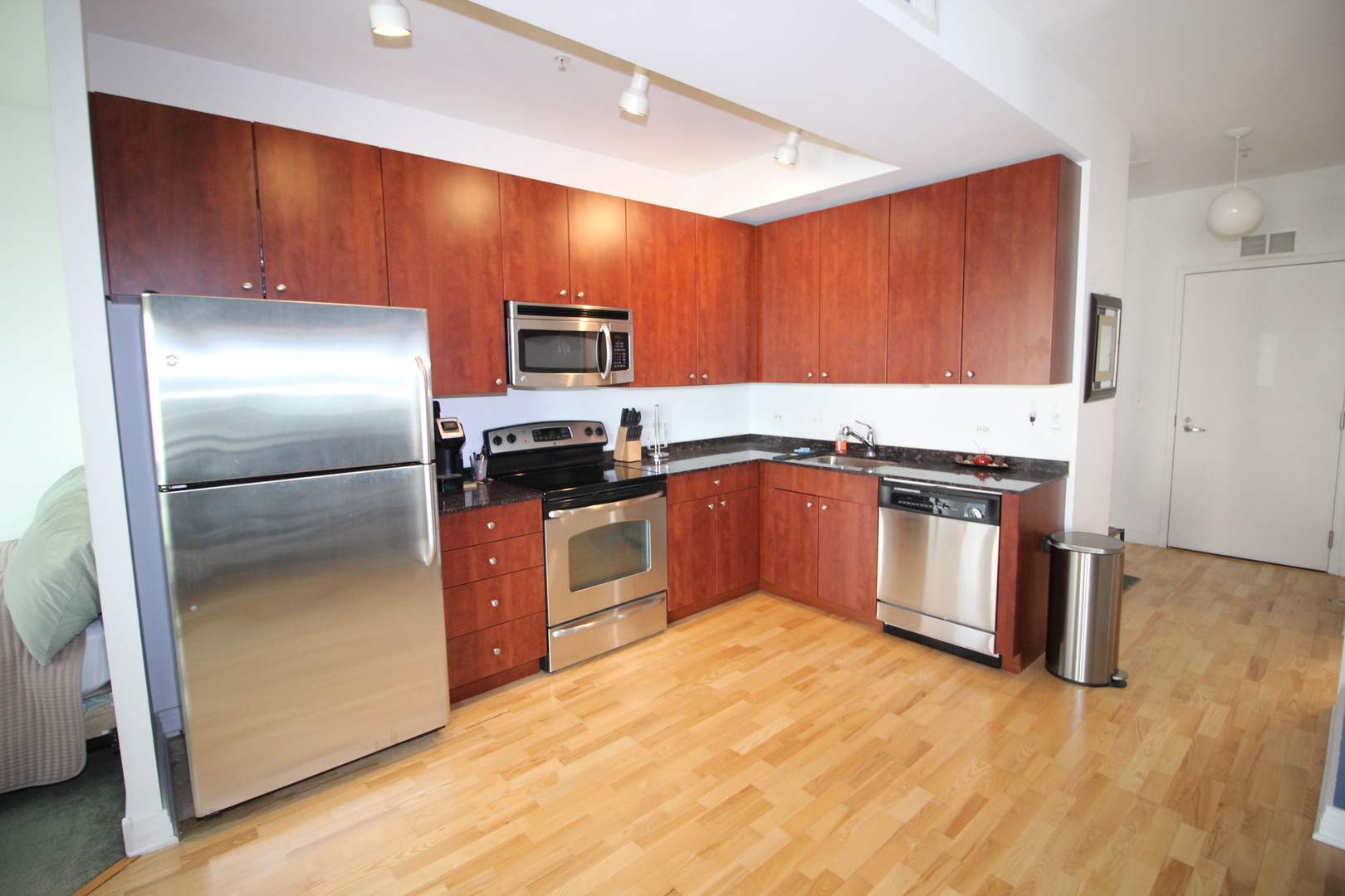 565 W Quincy Street #912, Chicago, IL 60661