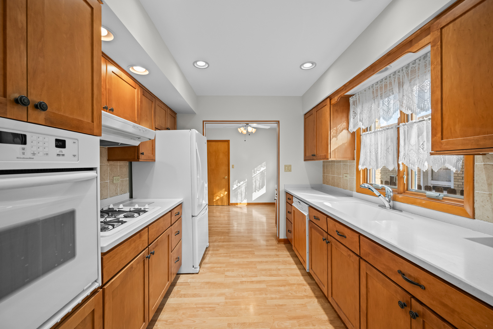 407 E Berkshire Lane, Mount Prospect, IL 60056