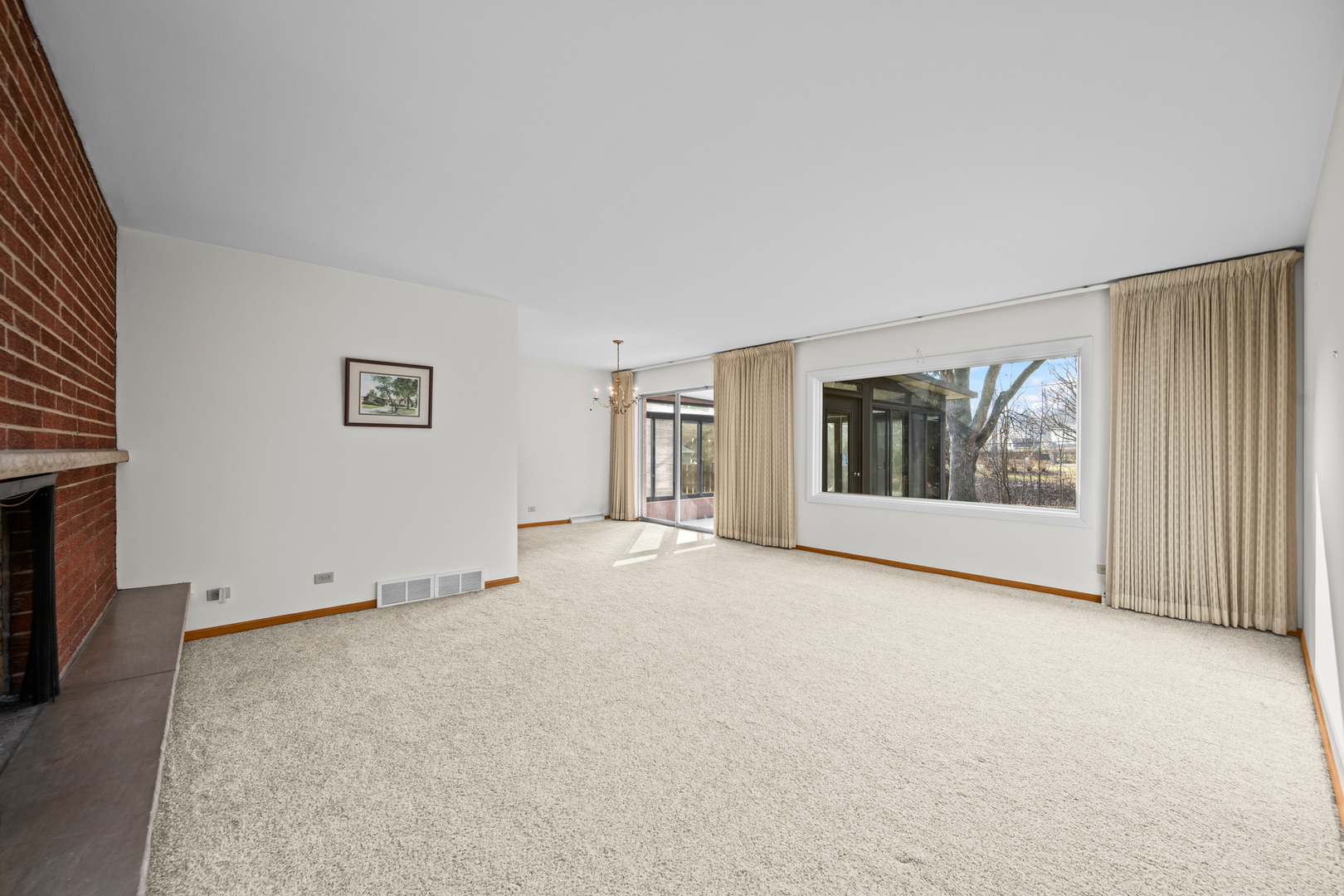 407 E Berkshire Lane, Mount Prospect, IL 60056