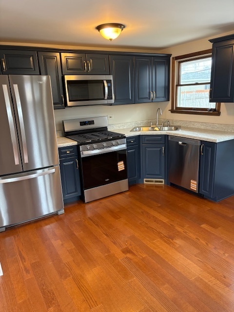 8855 S Komensky Avenue, Hometown, IL 60456