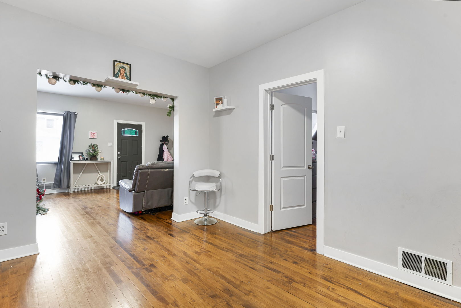 1211 N 22ND Avenue, Melrose Park, IL 60160