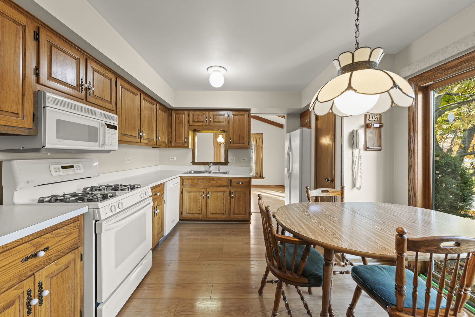 3068 Hickory Road, Homewood, IL 60430