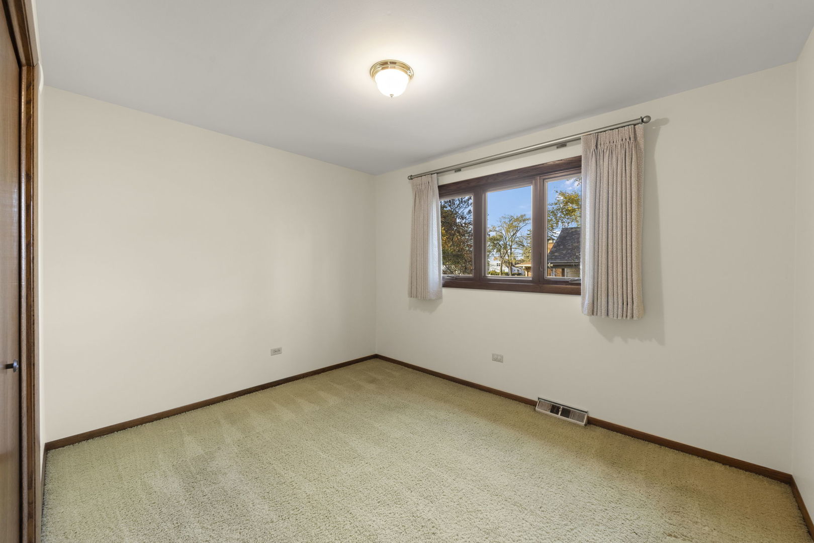 3068 Hickory Road, Homewood, IL 60430