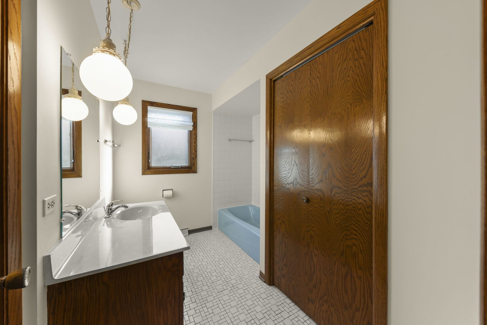 3068 Hickory Road, Homewood, IL 60430