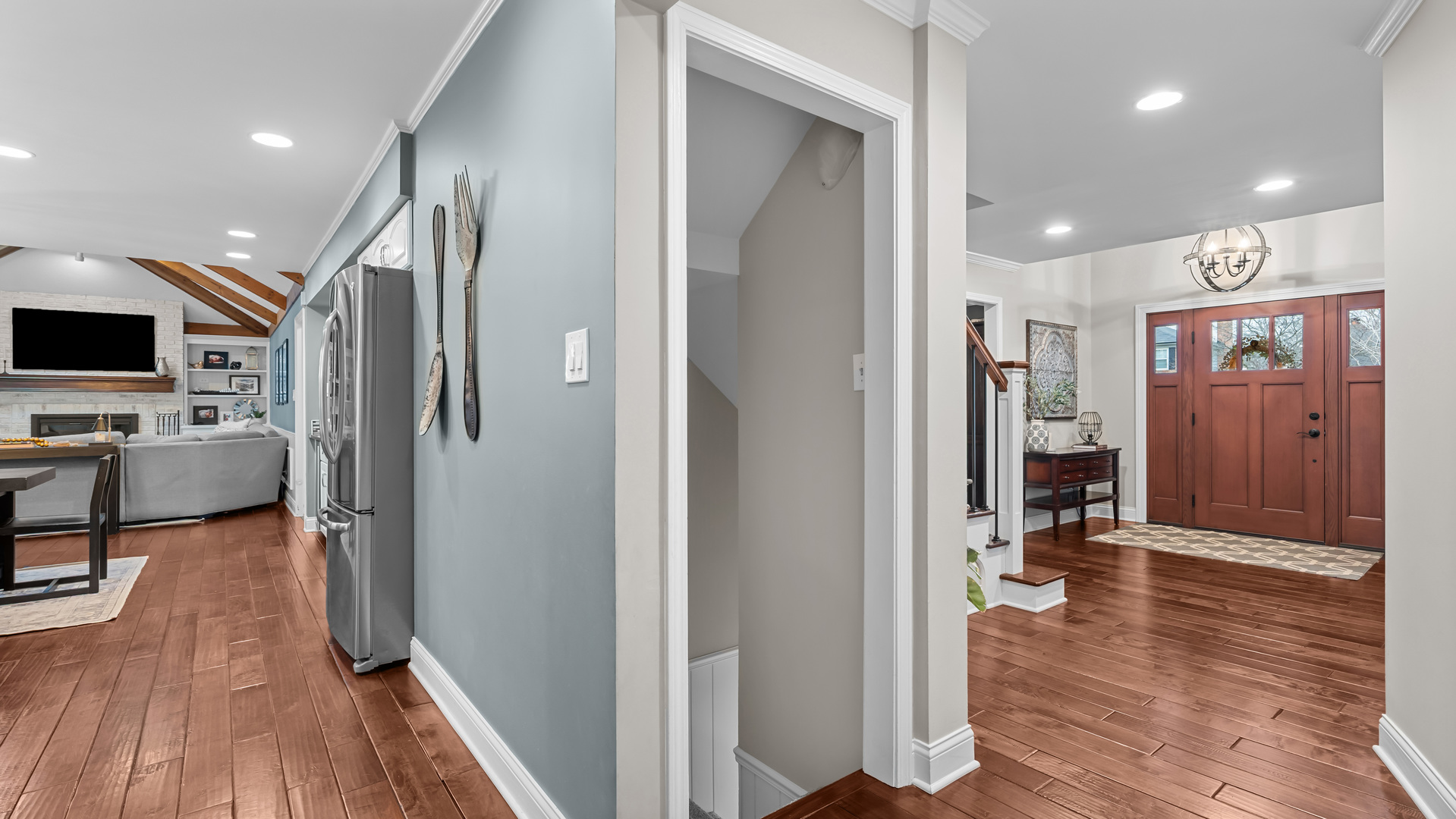 831 Morven Court, Naperville, IL 60563