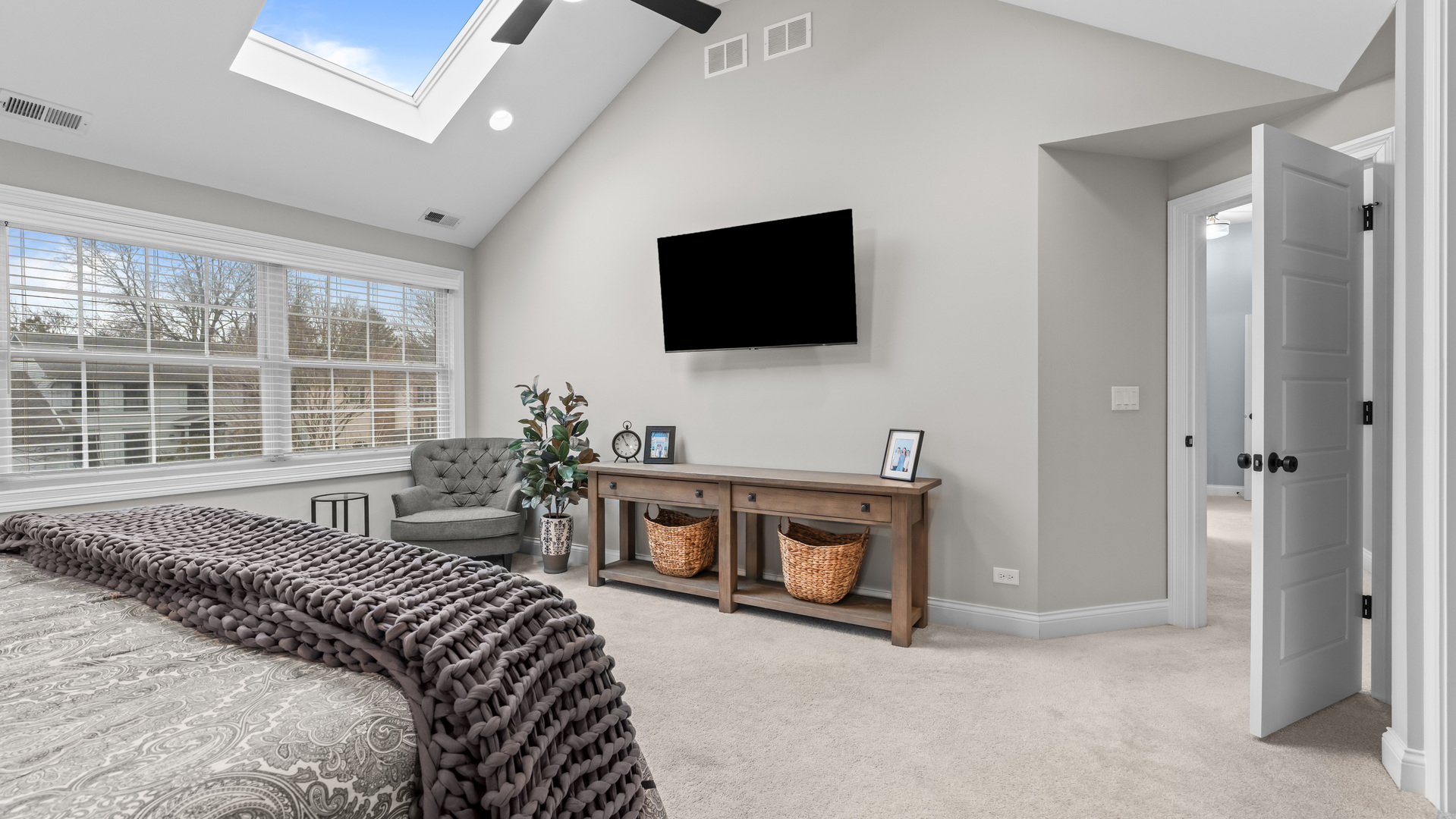 831 Morven Court, Naperville, IL 60563