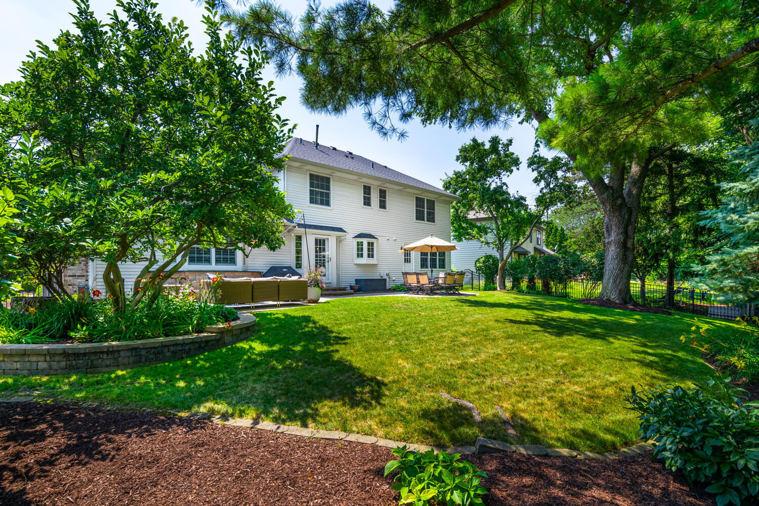 831 Morven Court, Naperville, IL 60563