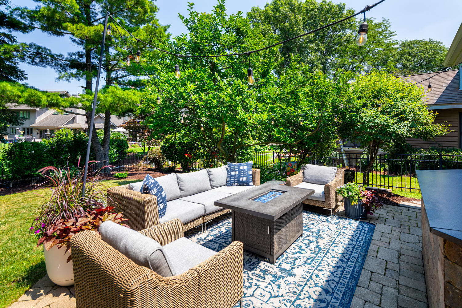 831 Morven Court, Naperville, IL 60563