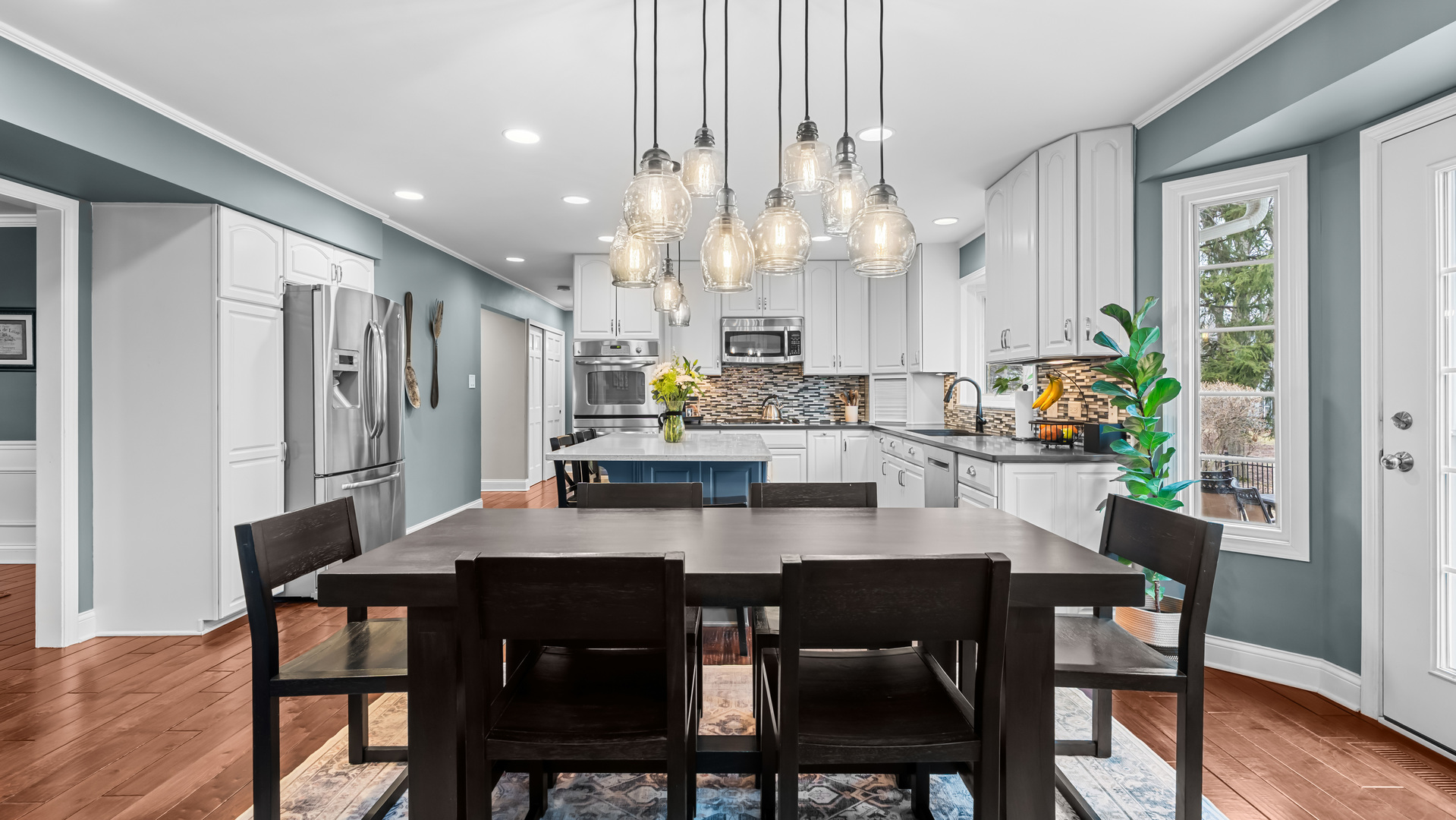 831 Morven Court, Naperville, IL 60563