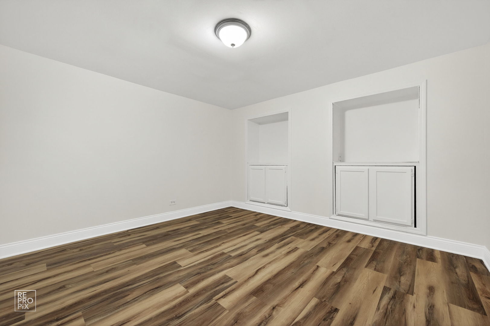 1543 Apple Grove Lane, Westmont, IL 60559