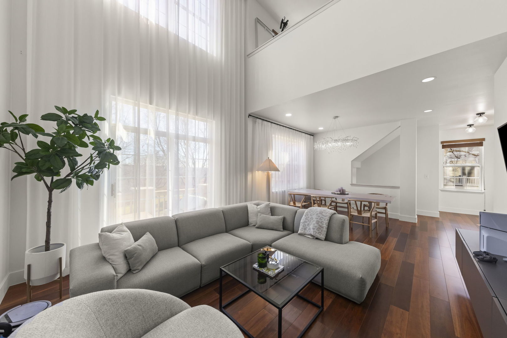 1081 Bartholdi Court, Carol Stream, IL 60188