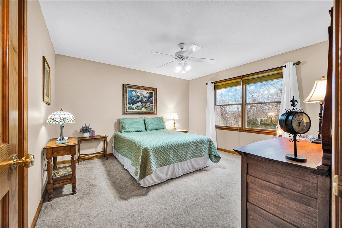 717 Thistlewood Cc Court, Normal, IL 61761