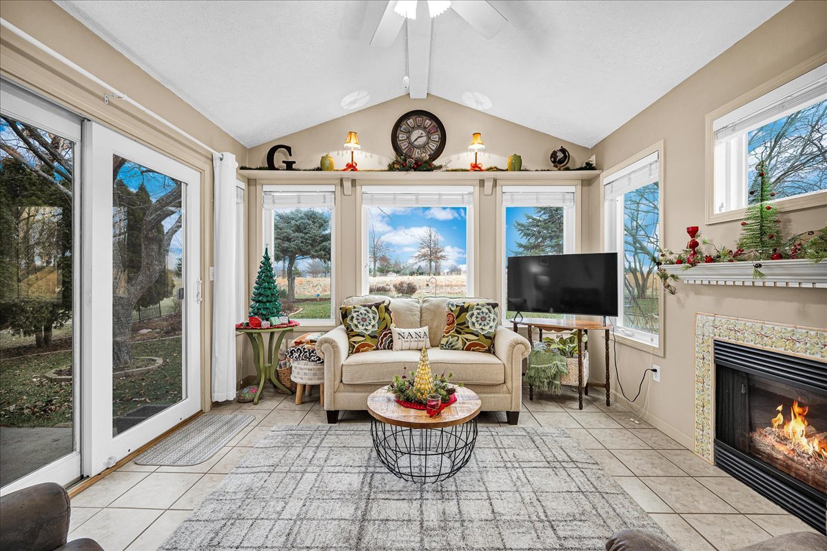 717 Thistlewood Cc Court, Normal, IL 61761