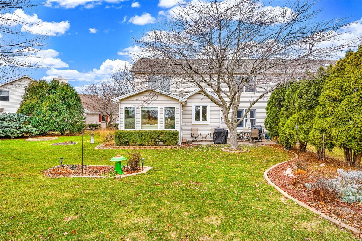 717 Thistlewood Cc Court, Normal, IL 61761