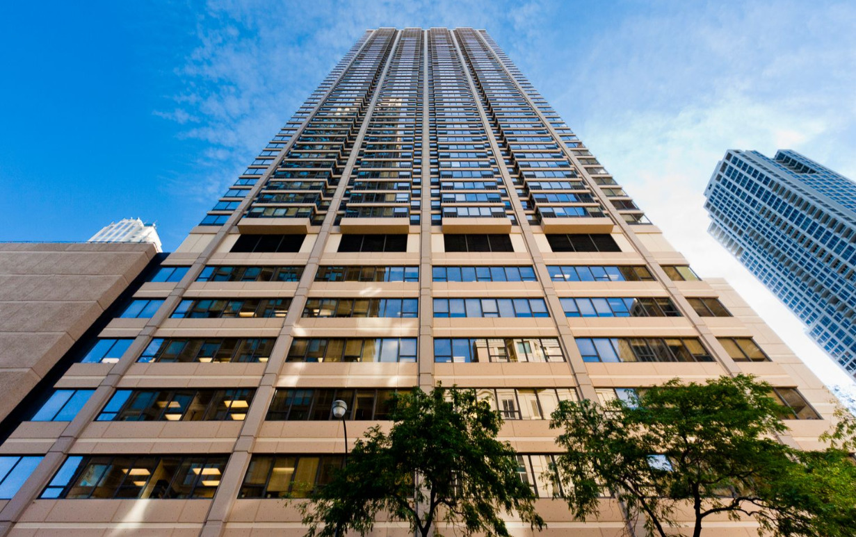 30 E Huron Street #3306, Chicago, IL 60611