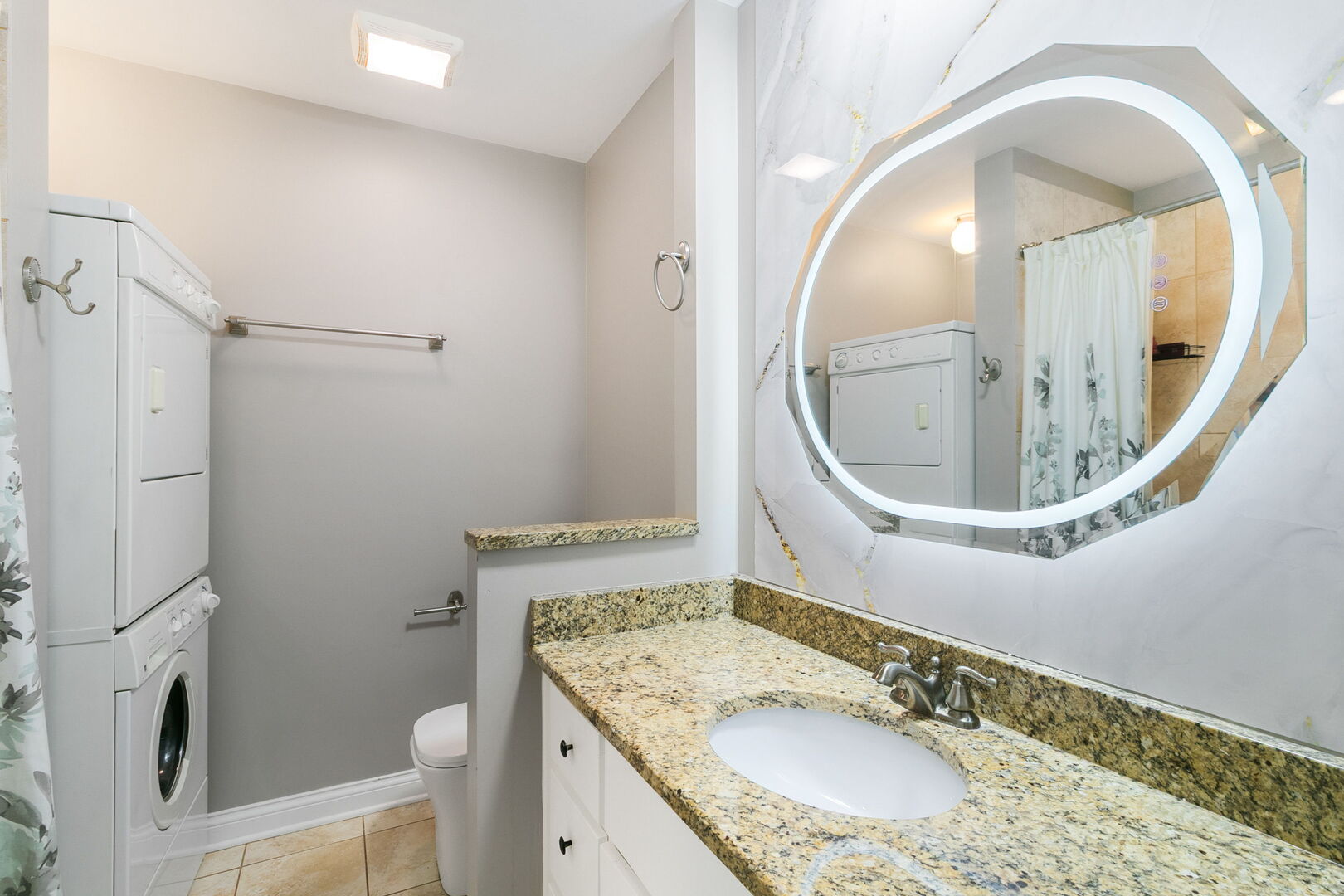 565 Maple Avenue #8, Lisle, IL 60532