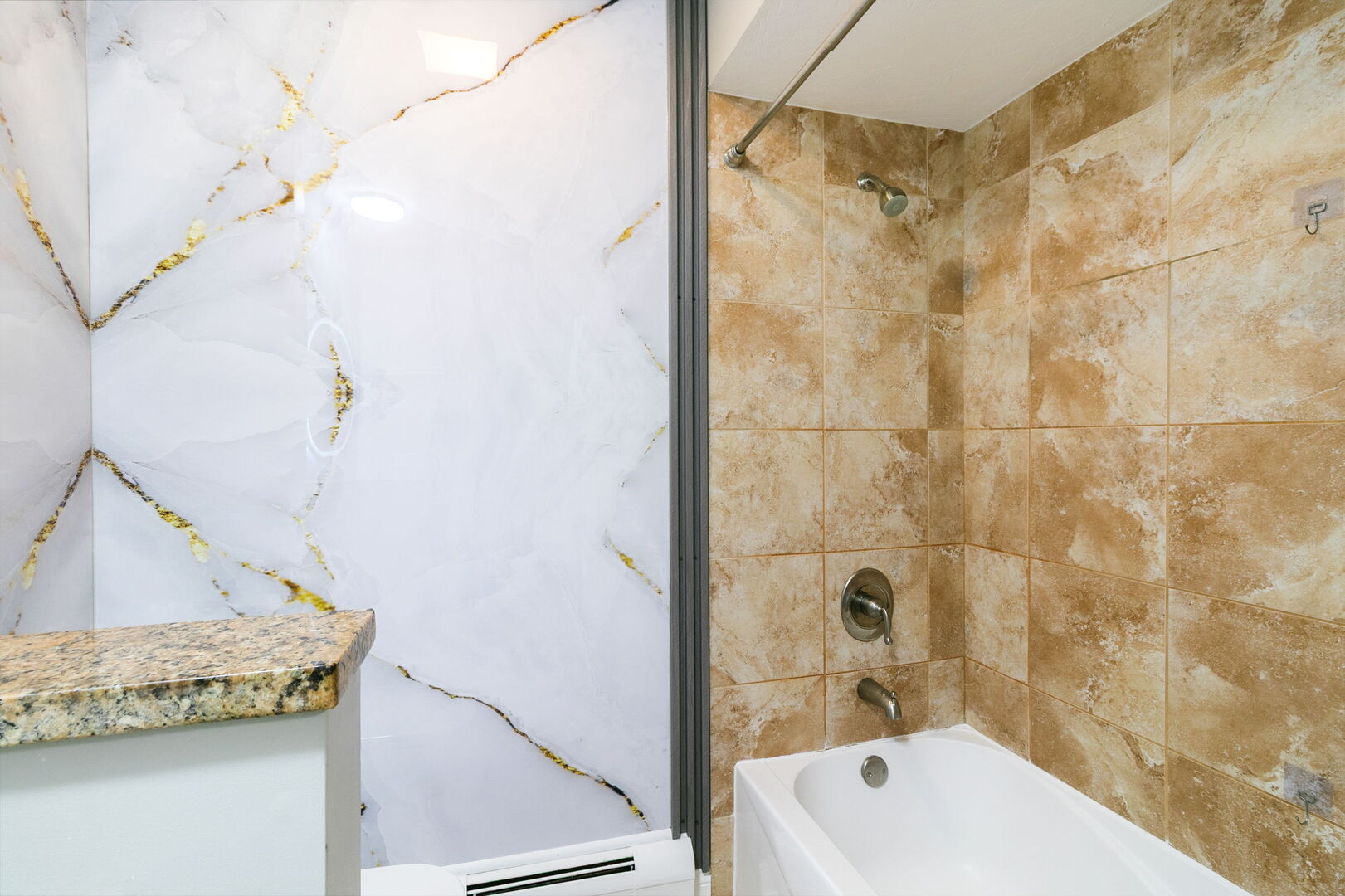 565 Maple Avenue #8, Lisle, IL 60532