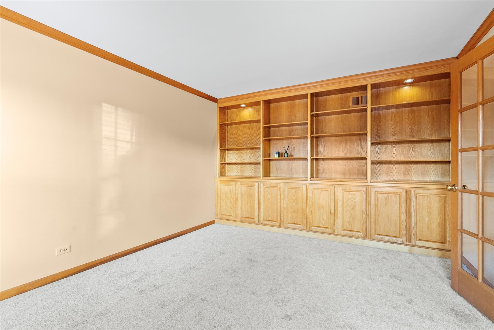 1107 Conan Doyle Road, Naperville, IL 60564