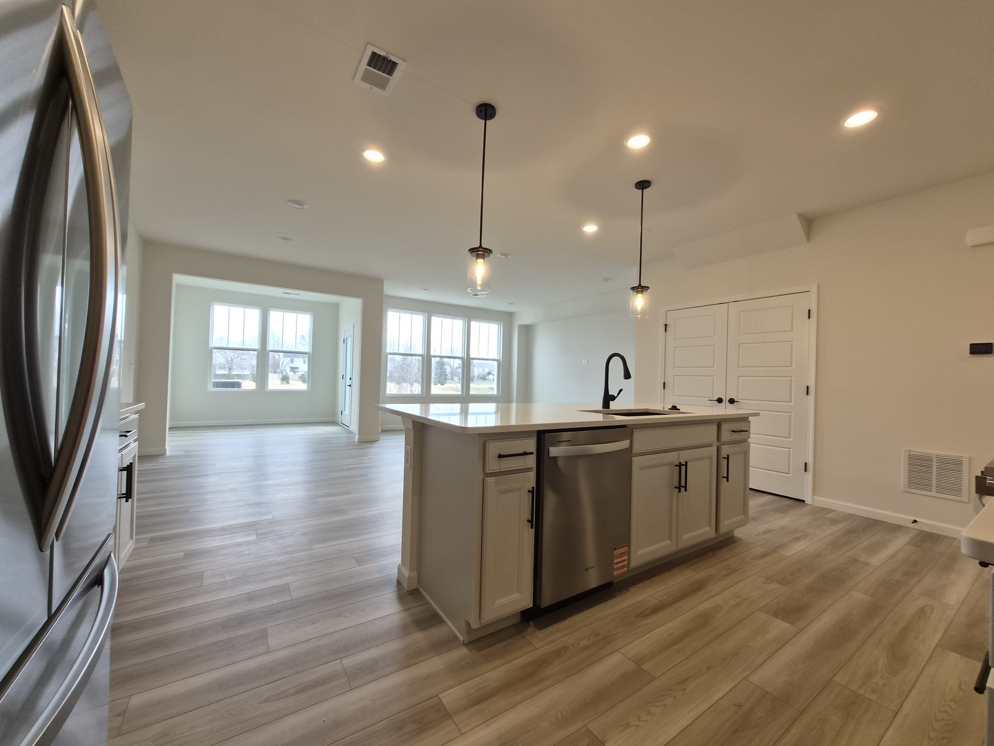 24412 W Alexis Lane #54429, Plainfield, IL 60585