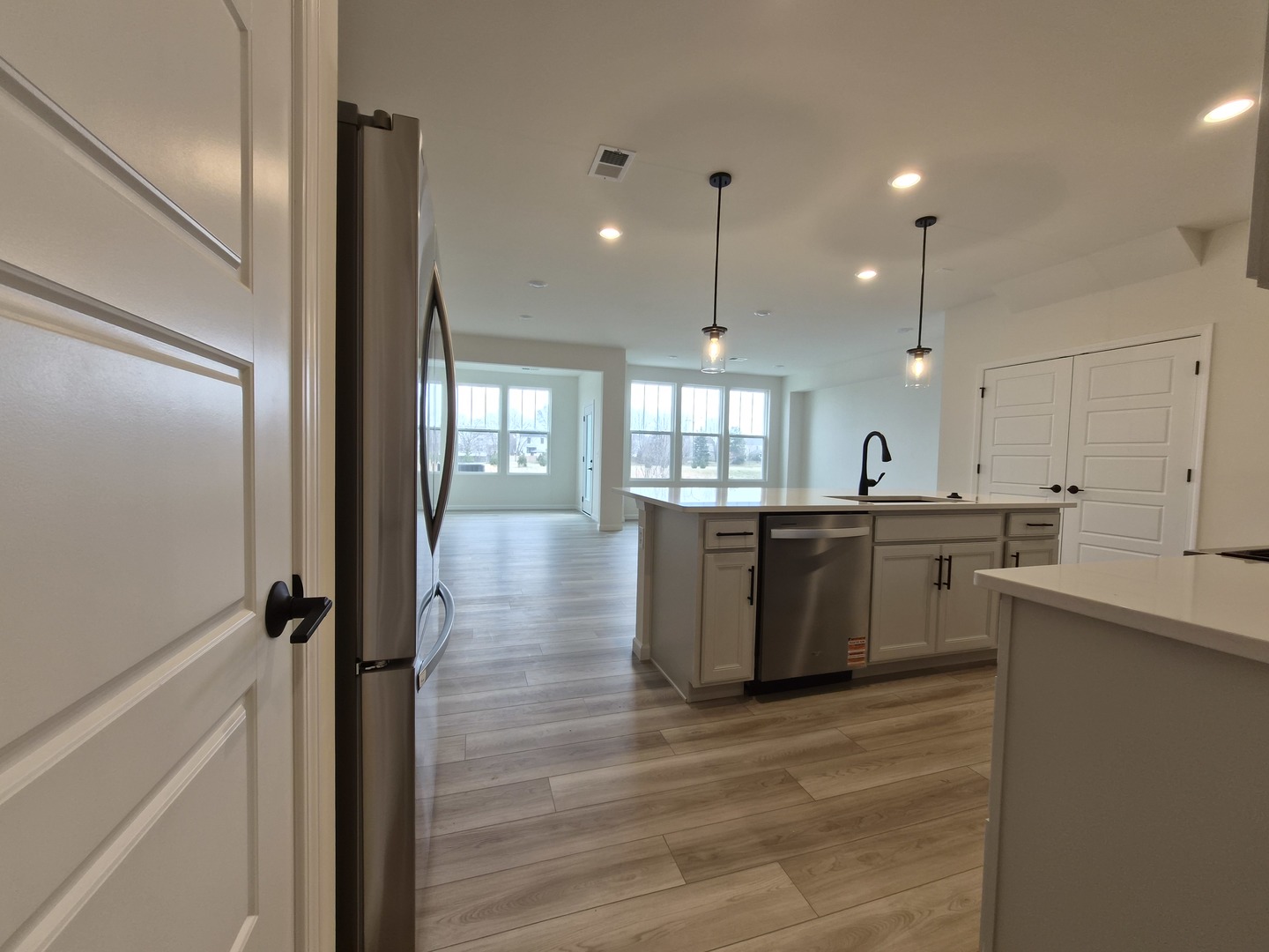 24412 W Alexis Lane #54429, Plainfield, IL 60585