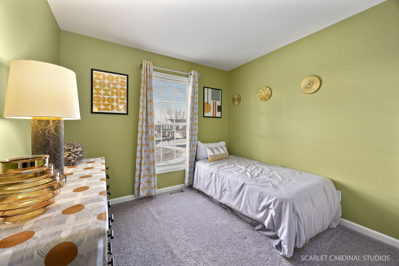 430 Turnbury Court, DeKalb, IL 60115