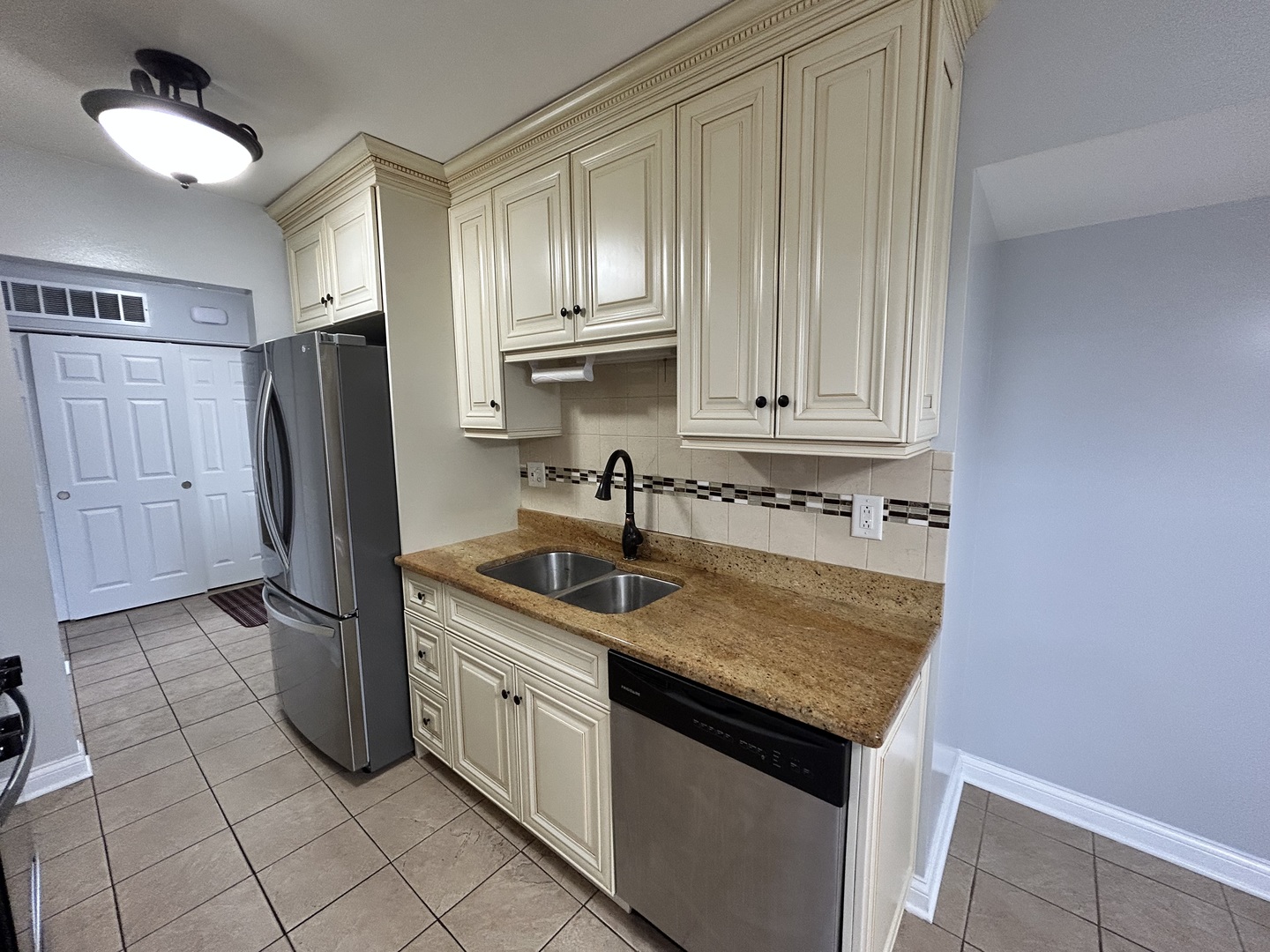 124 seabury Road, Bolingbrook, IL 60440