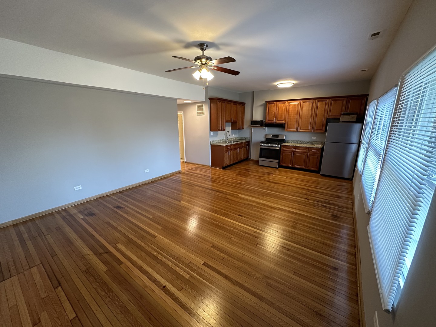 4330 S Dr Martin Luther King Jr Drive #3, Chicago, IL 60653