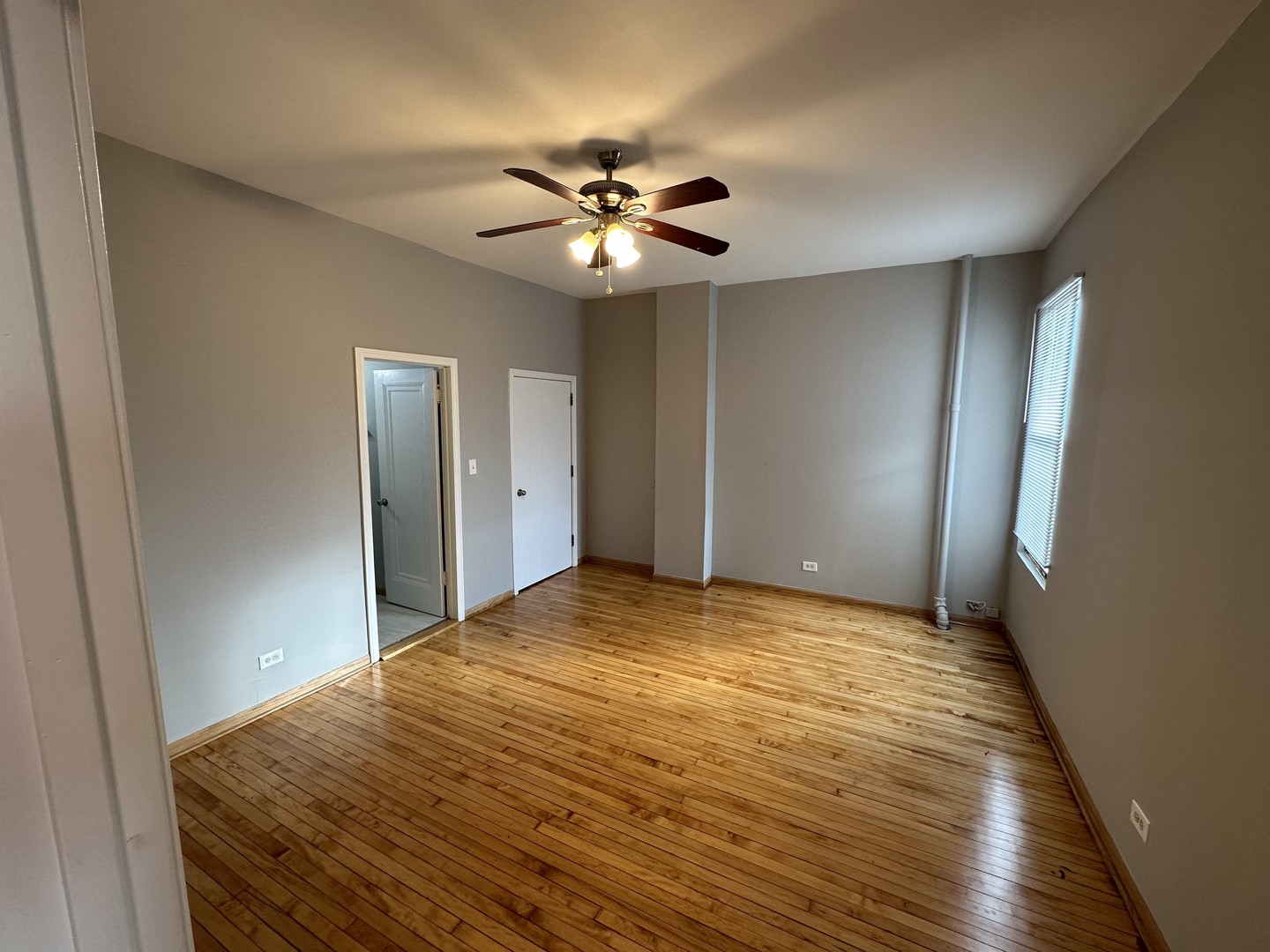 4330 S Dr Martin Luther King Jr Drive #3, Chicago, IL 60653