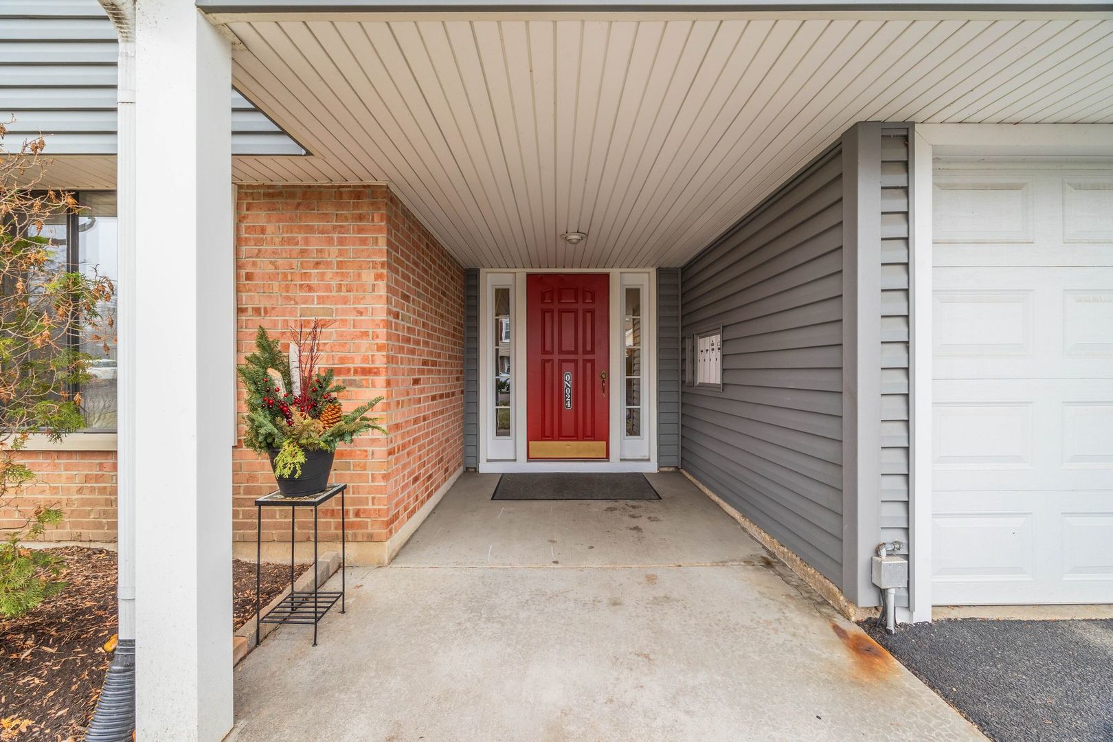 0N024 Ambleside Drive #108, Winfield, IL 60190