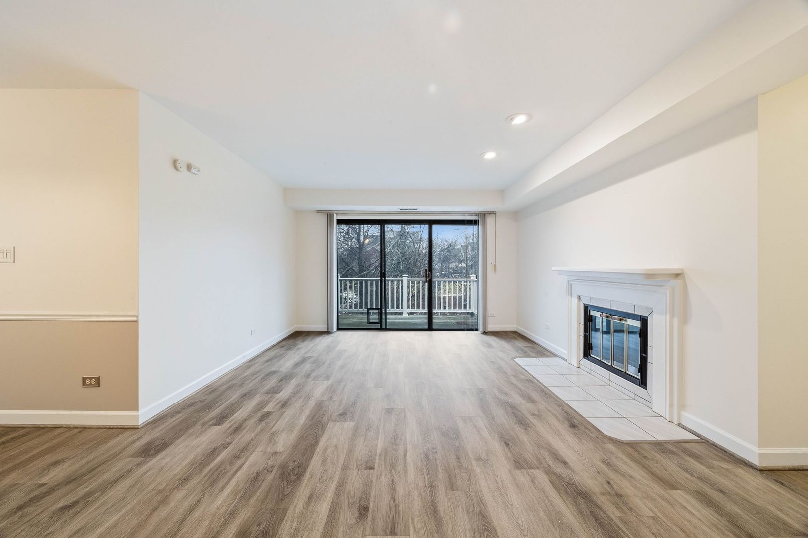 0N024 Ambleside Drive #108, Winfield, IL 60190