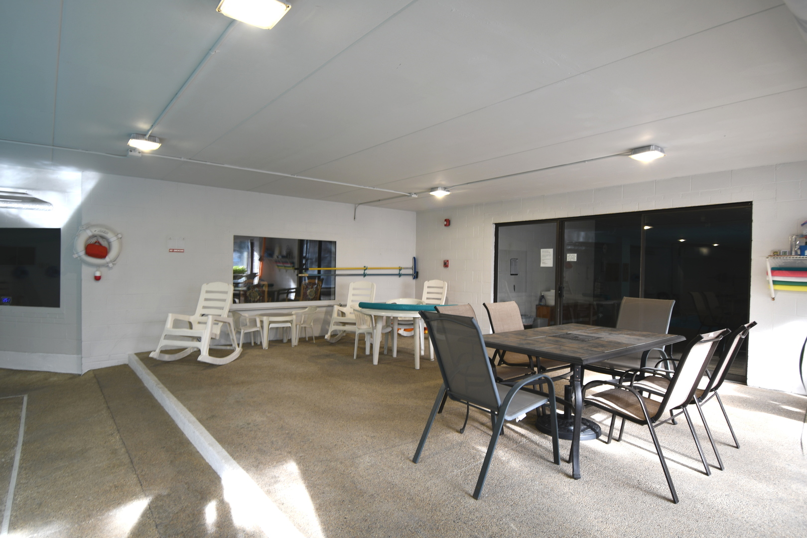 1S045 Spring Road #H2, Oakbrook Terrace, IL 60181