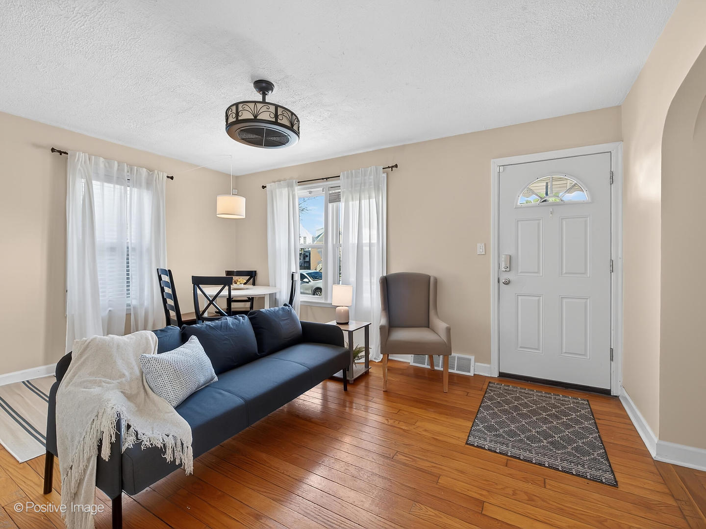 4214 Prairie Avenue, Brookfield, IL 60513