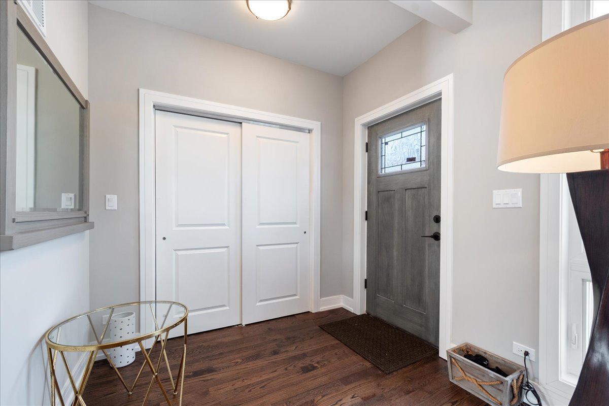 4855 W School Street, Chicago, IL 60641