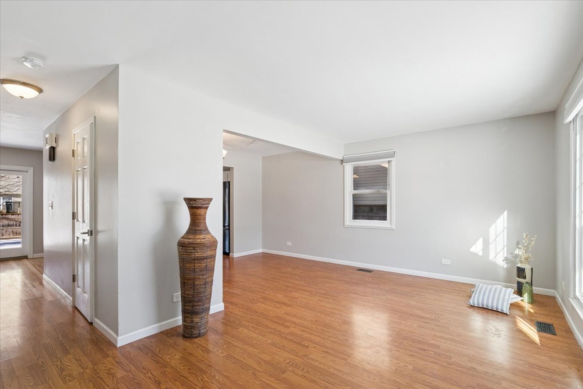 1405 Regency Lane, Lake Villa, IL 60046