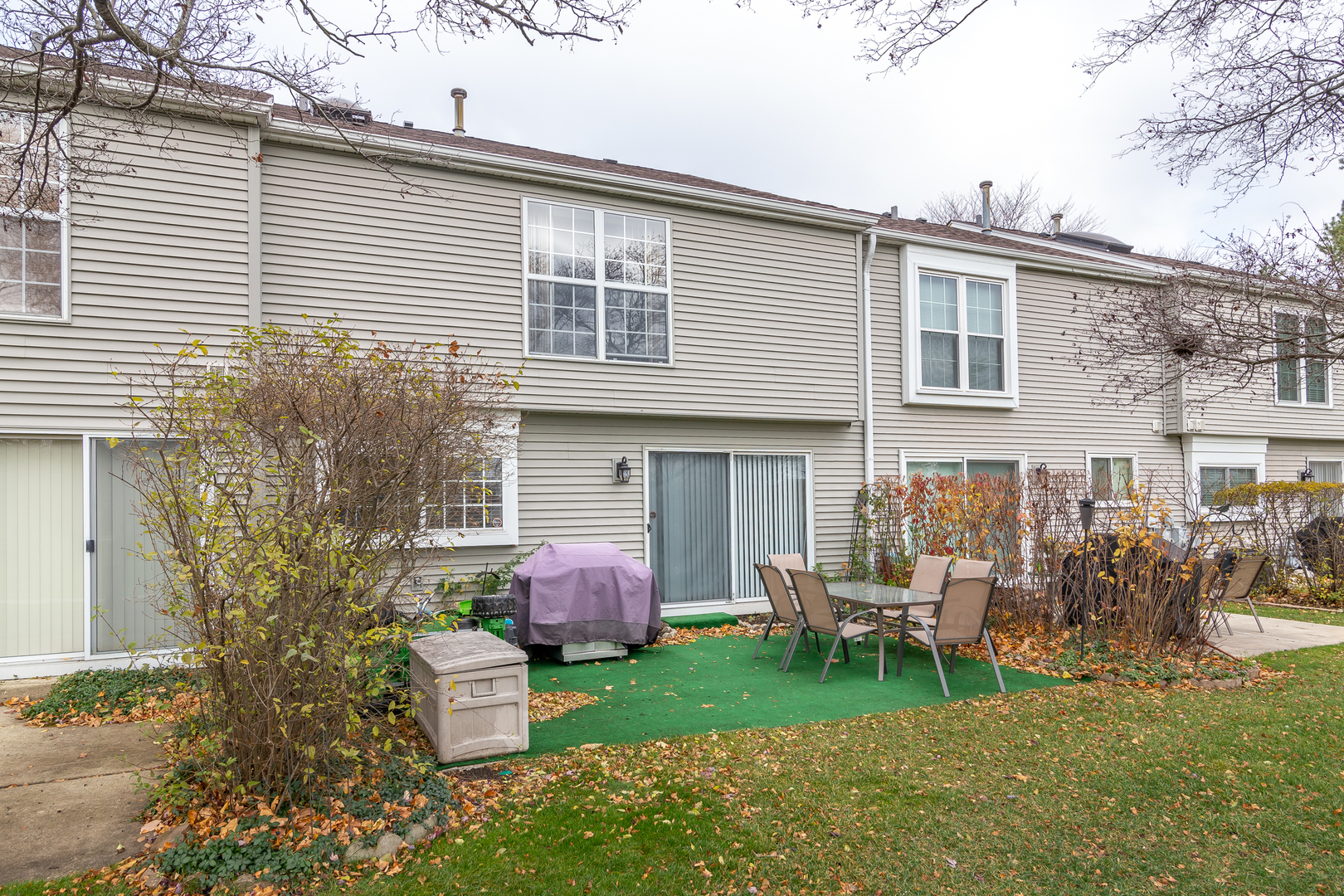 23 Carey Lane, Streamwood, IL 60107