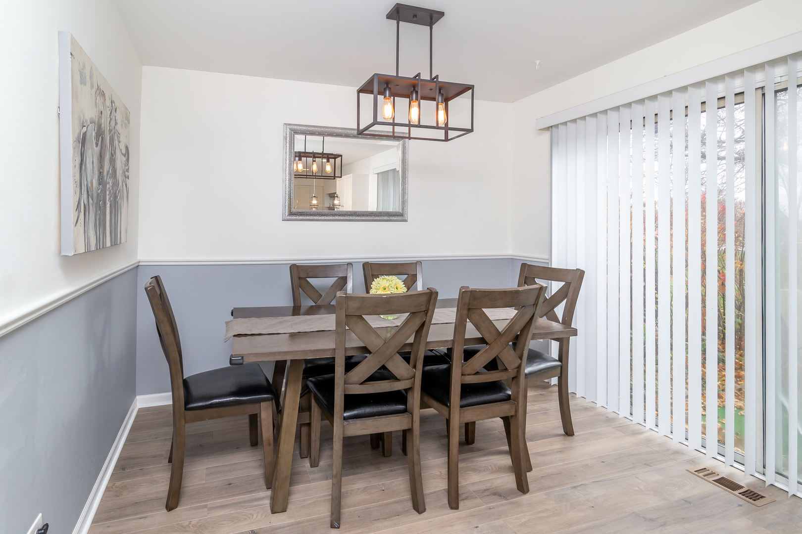 23 Carey Lane, Streamwood, IL 60107