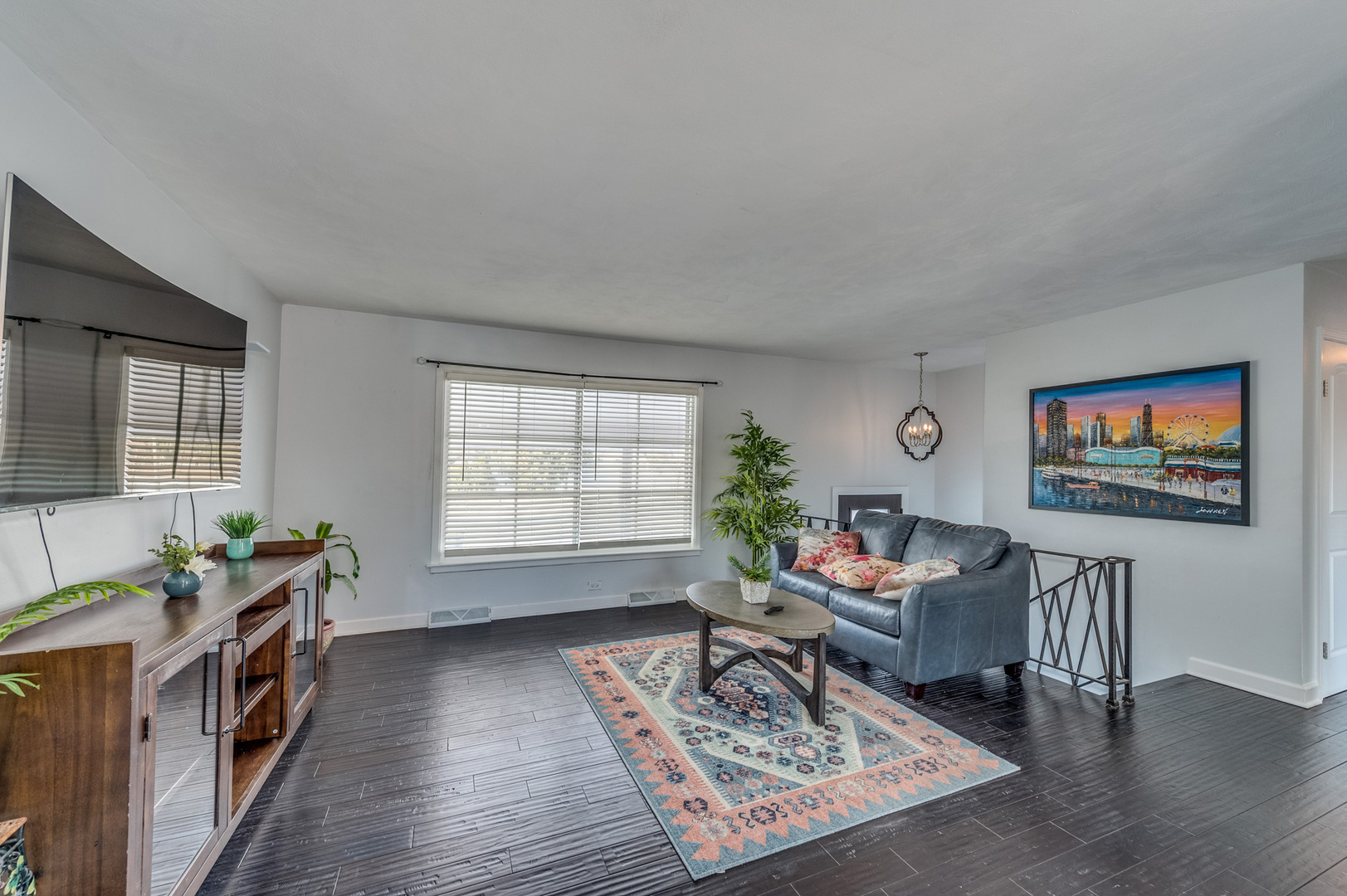 121 S Addison Road, Wood Dale, IL 60191