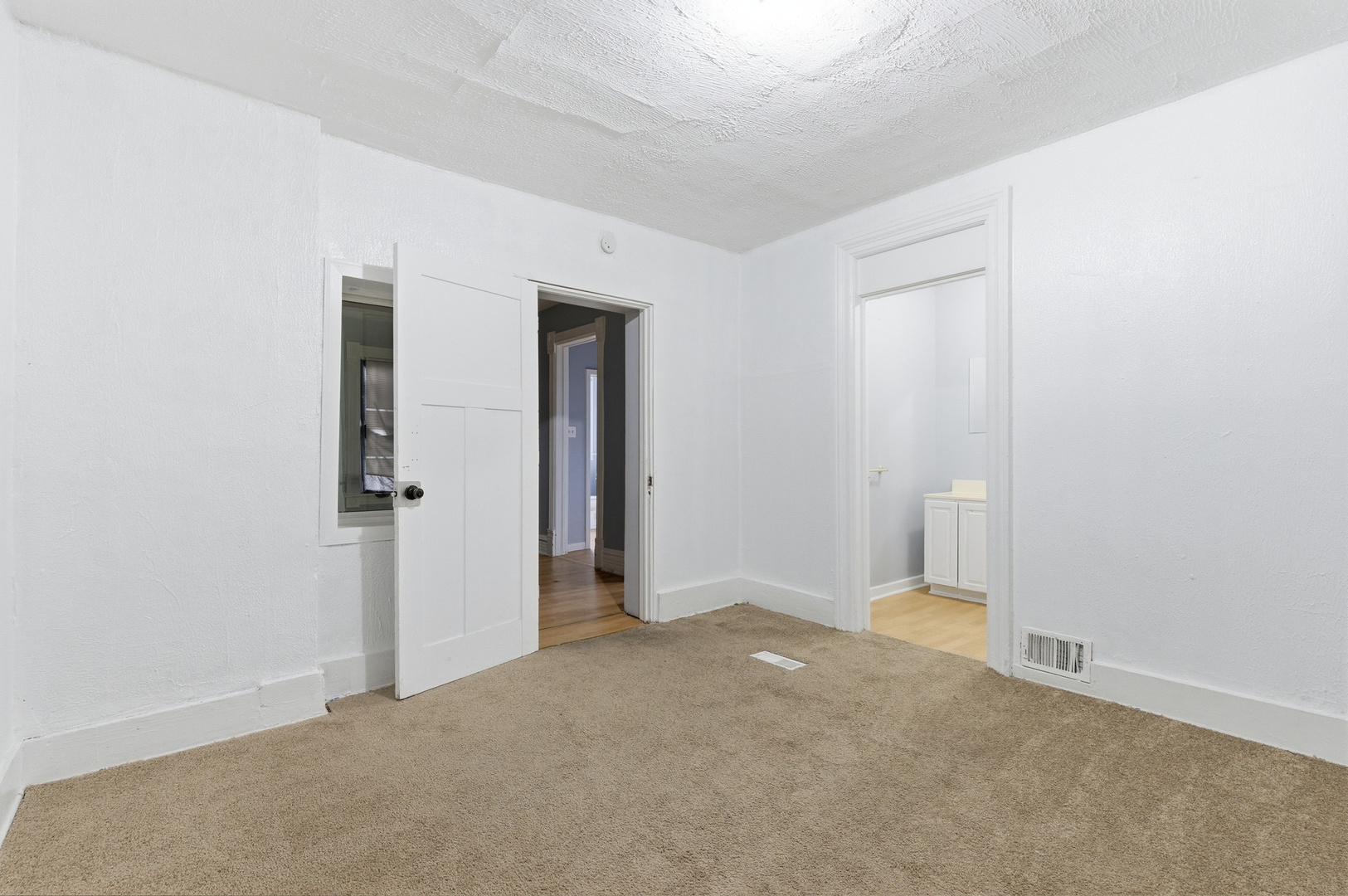 114 - 116 Mississippi Avenue, Joliet, IL 60433