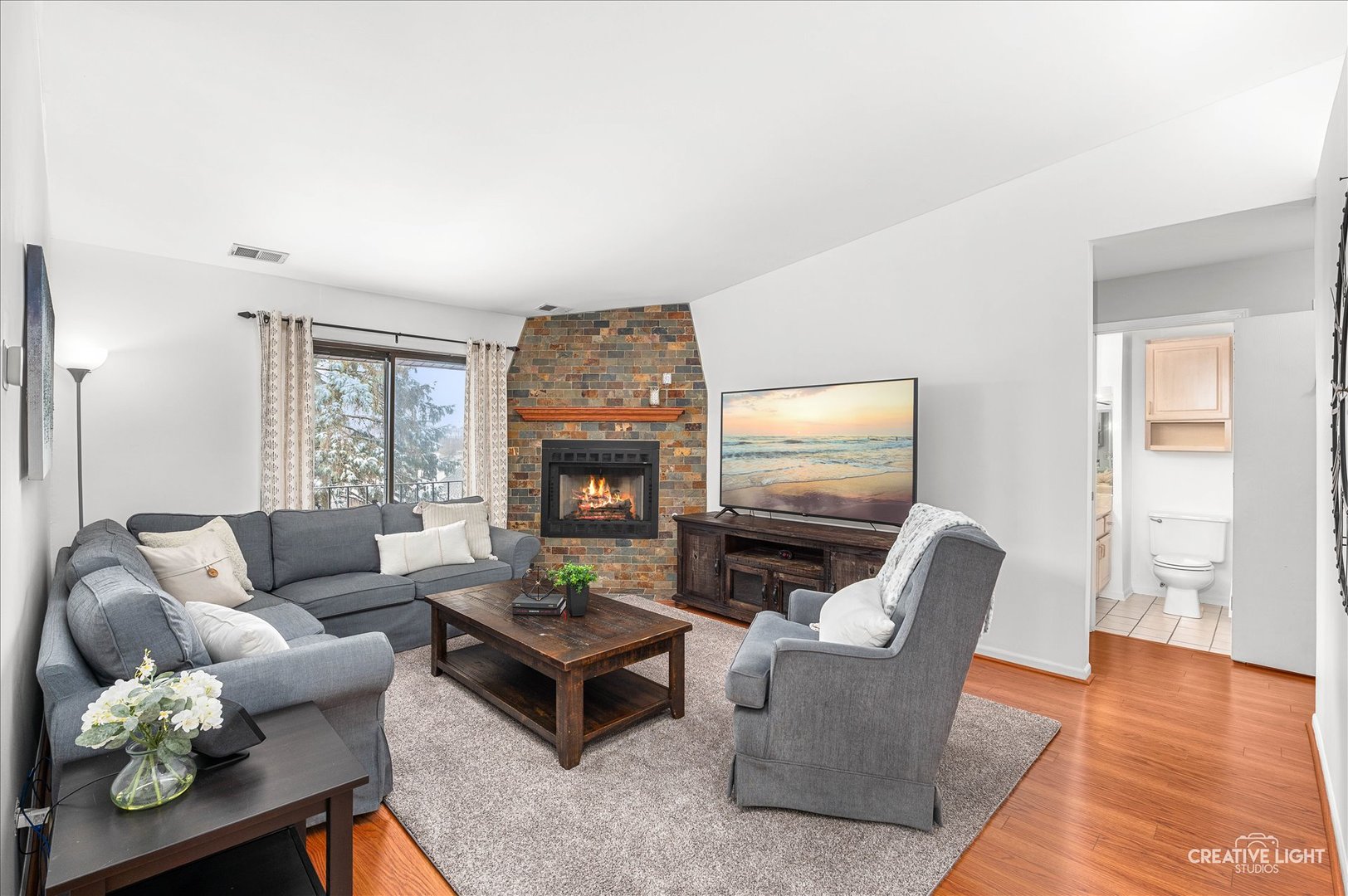 40 Harbor Court #304, Naperville, IL 60565