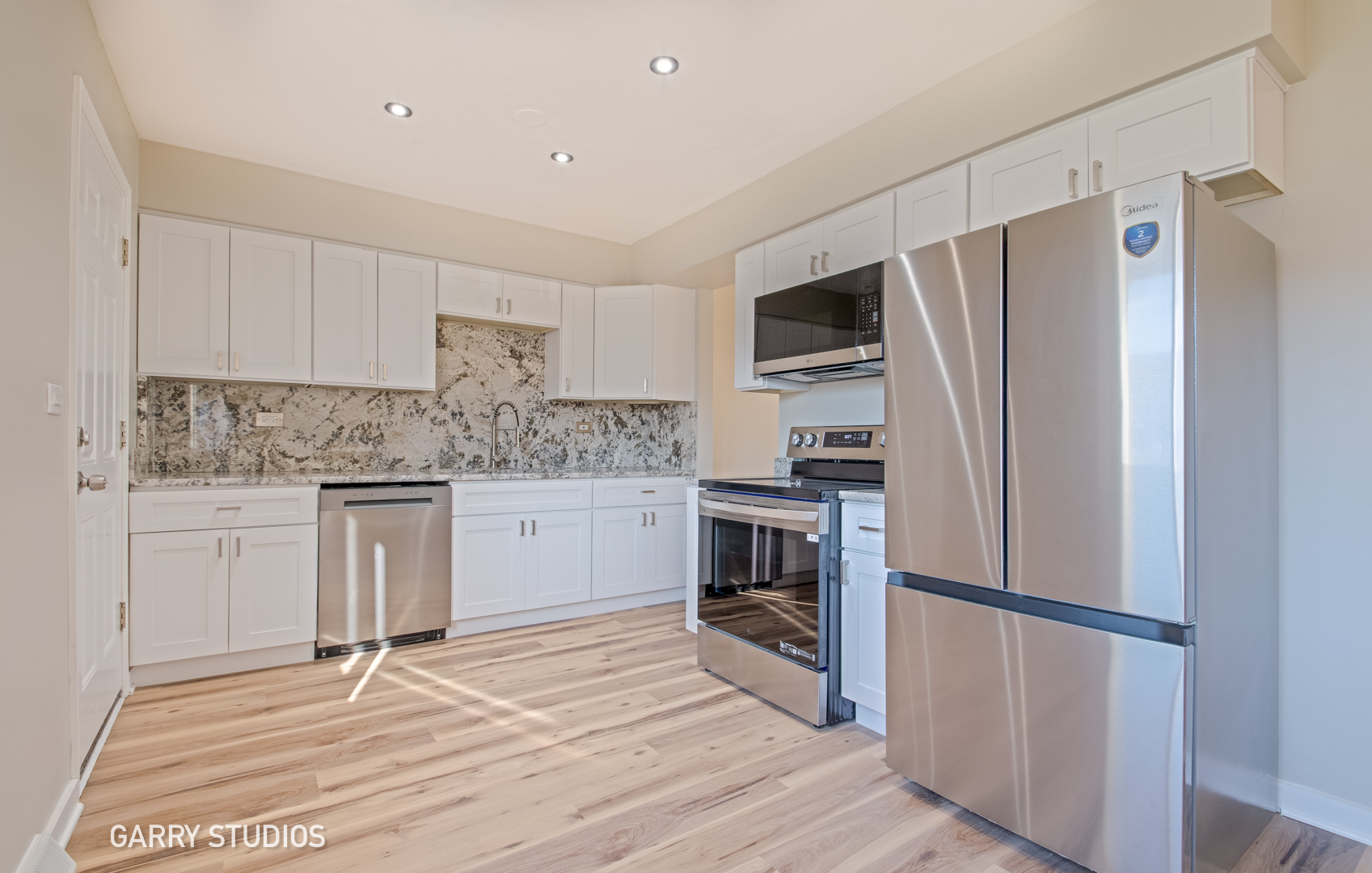 264 Bay Street, Wood Dale, IL 60191